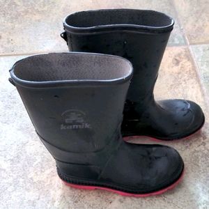 Girls Kamik stomp rain boots size 11